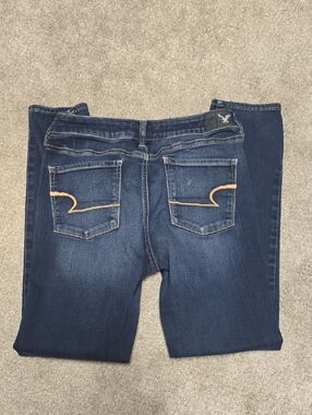 American Eagle Outfitters Women's Straight Leg Jeans in Dark Blue Denim